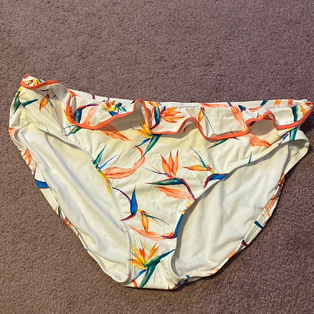 Time and Tru bikini bottoms